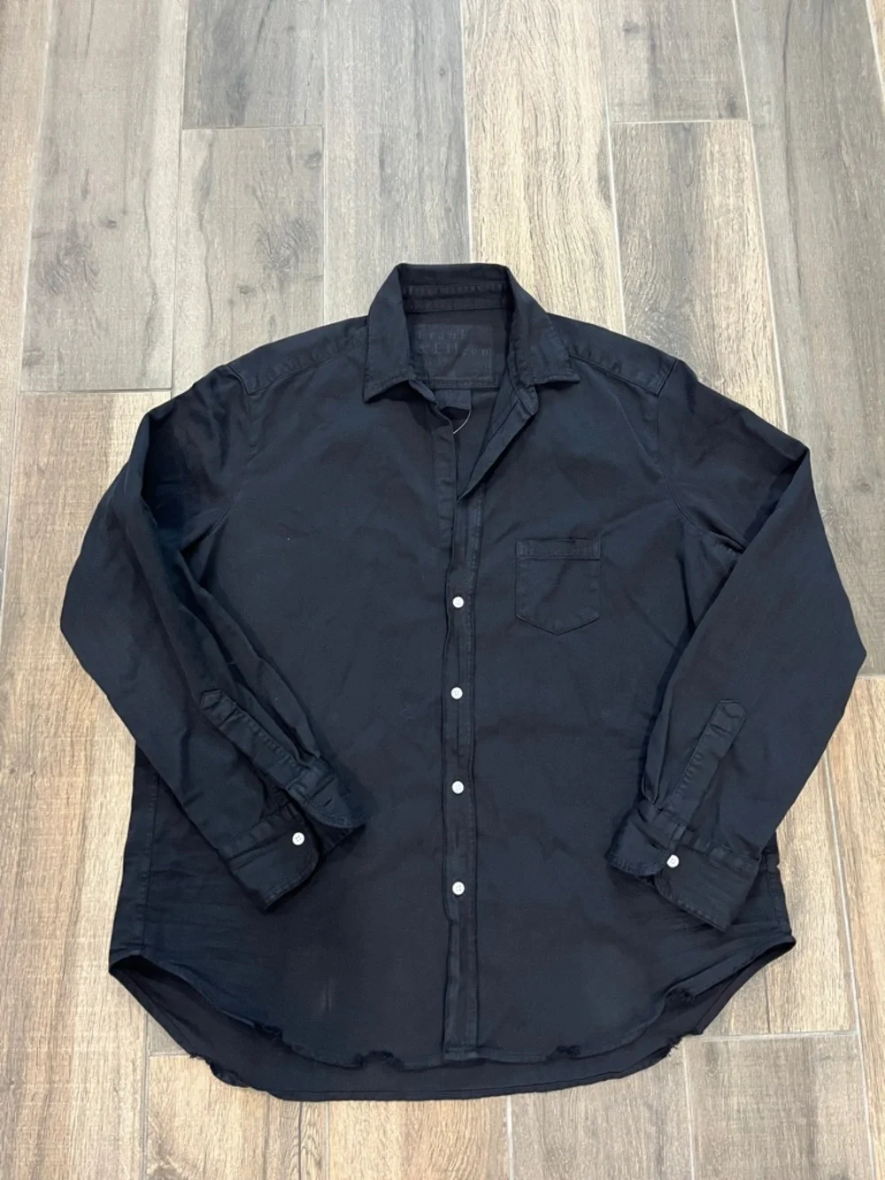 NEW Frank & Eileen Eileen Relaxed Button Up Shirt Black Size Medium - Picture 5 of 9